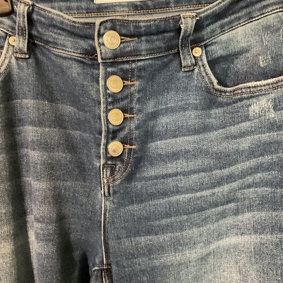 Zenana High Rise Button-Fly Flare Jeans With Distressed Knees - Picture 2 of 6